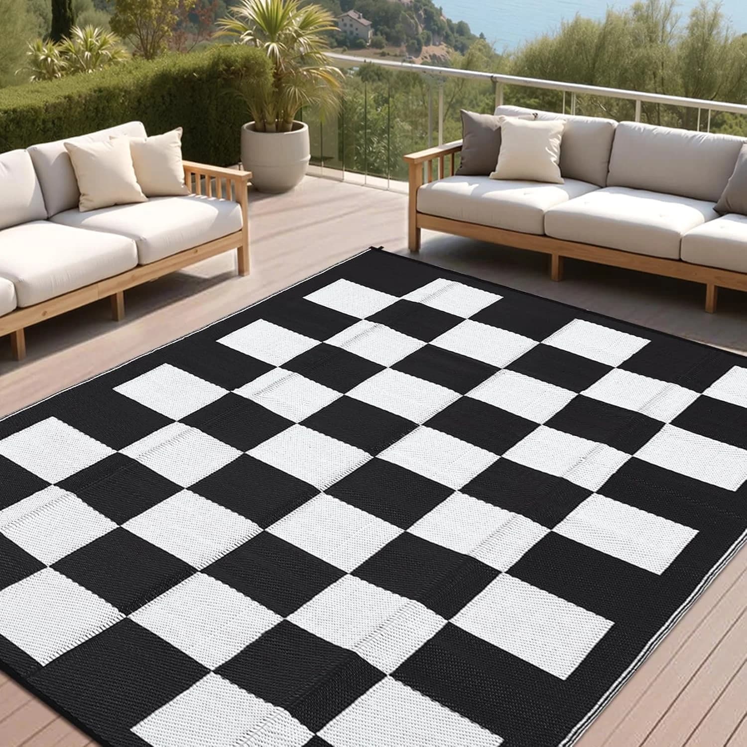 GarveeHome Outdoor Rug 5 x 8 Waterproof Modern Checkboard Plastic Straw Rug