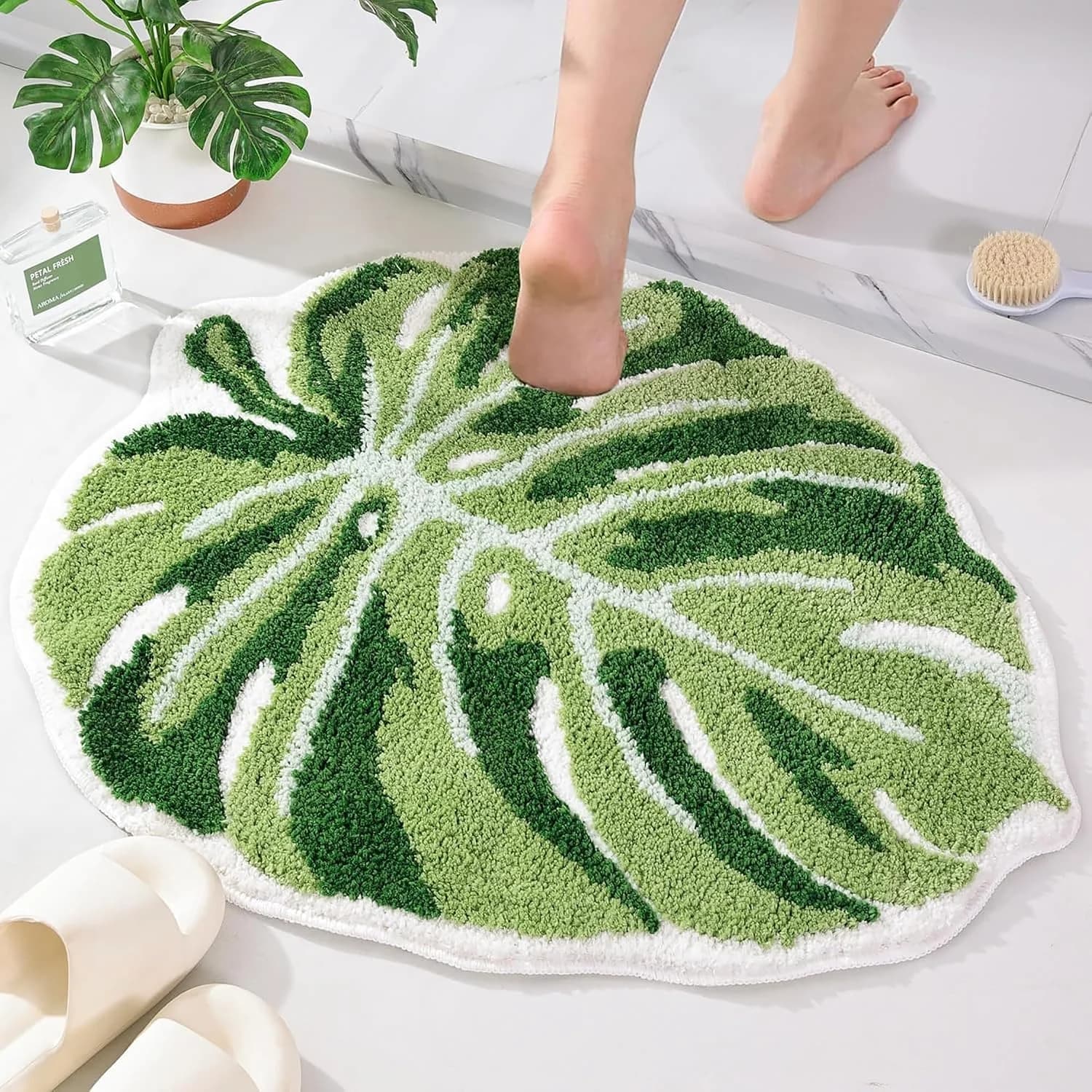 Panstar Green Leaf Mat, Large Monstera Cute Non Slip Palm Shaped Plush Fun Kitchen, Bathroom Bathtub Rugs Machine Washab