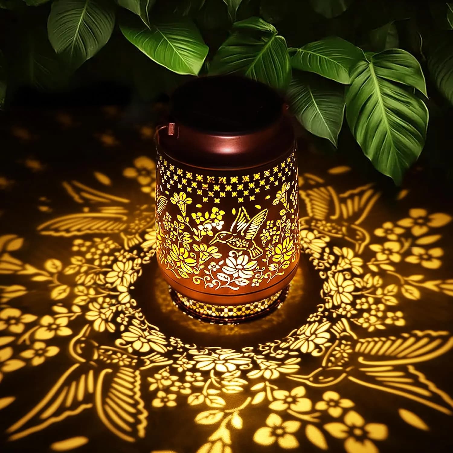 Solar Lanterns Outdoor Waterproof Hummingbird Elegant Garden Decor Birthday Gifts for Women Mom Grandma Sister Metal Han