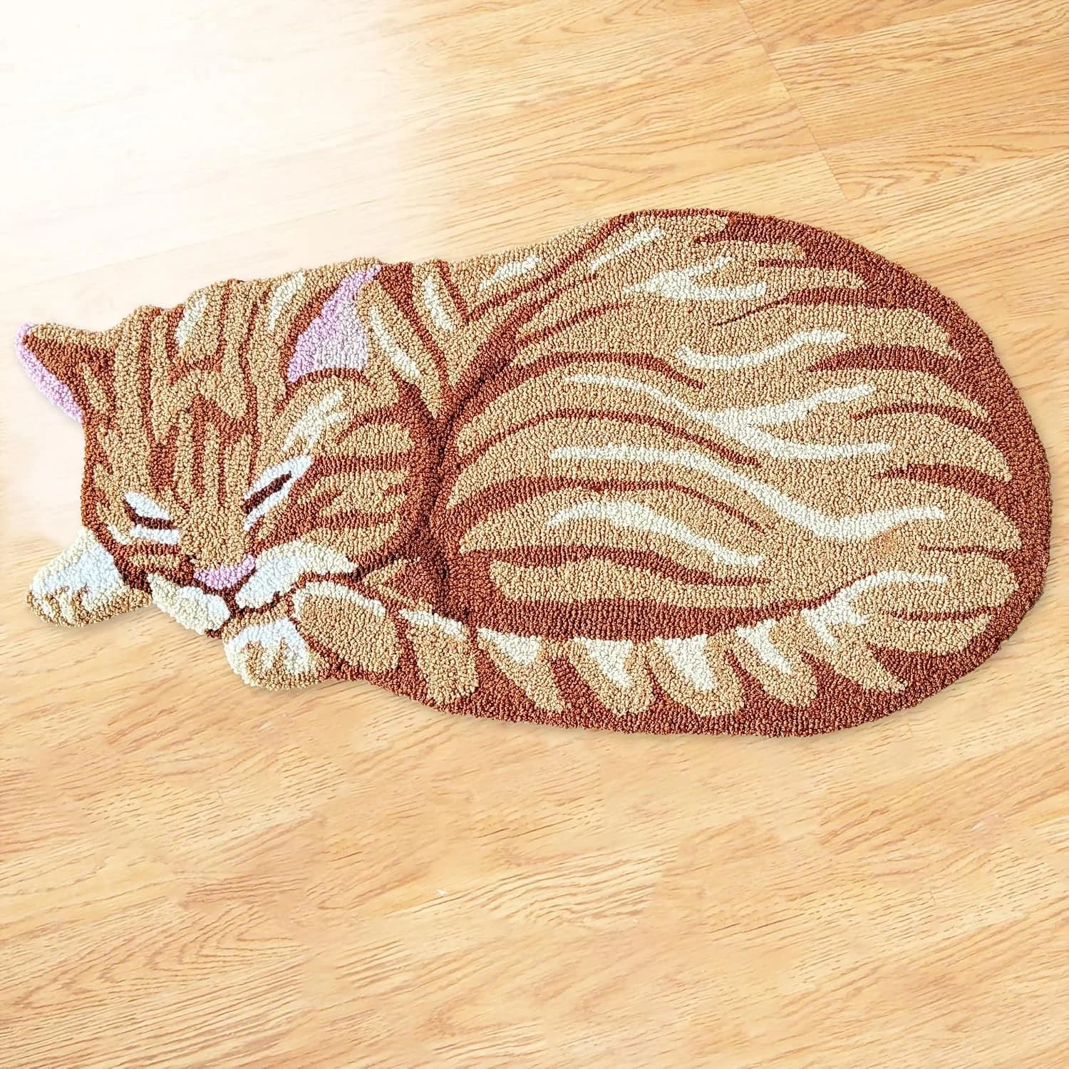 Shaped Sleeping Cat Hand-Hooked Accent Rug 35x17 Inches