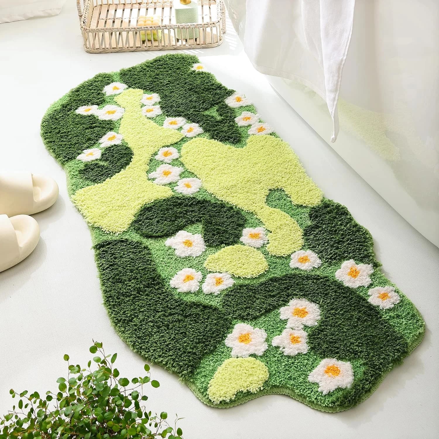 YIKUSH Moss Rug, Cute Green Plant Bath Mat with White Flowers, 43x20 Inch