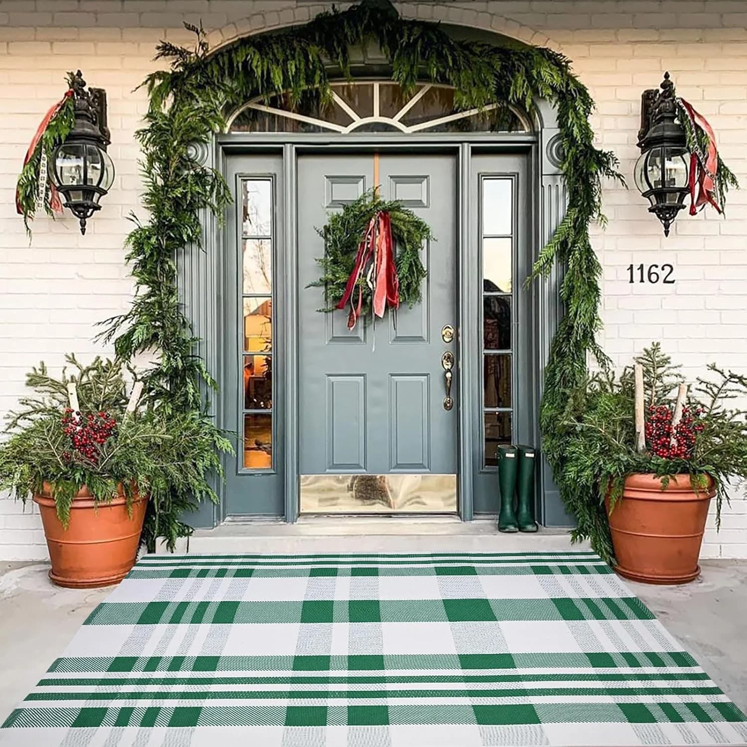 Christmas Plaid Outdoor Rug, 4' x 6' Green&White Checkered Indoor/Outdoor Area Rug, Layering Rug for Hello/Welcome Door