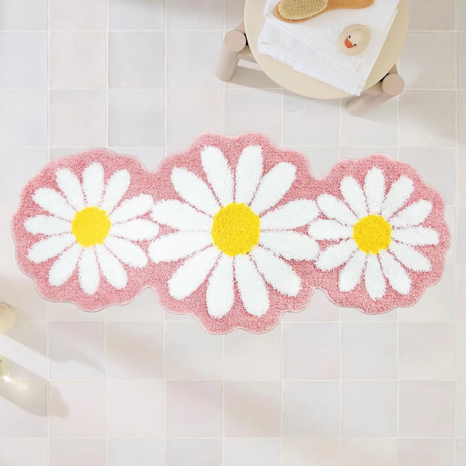 Pink Long Bathroom Rug, Bedroom Area Rug, Daisy Pink Bathroom Mat Cute Flower Bathroom Runner Rug Floral Bathmat Absorbe