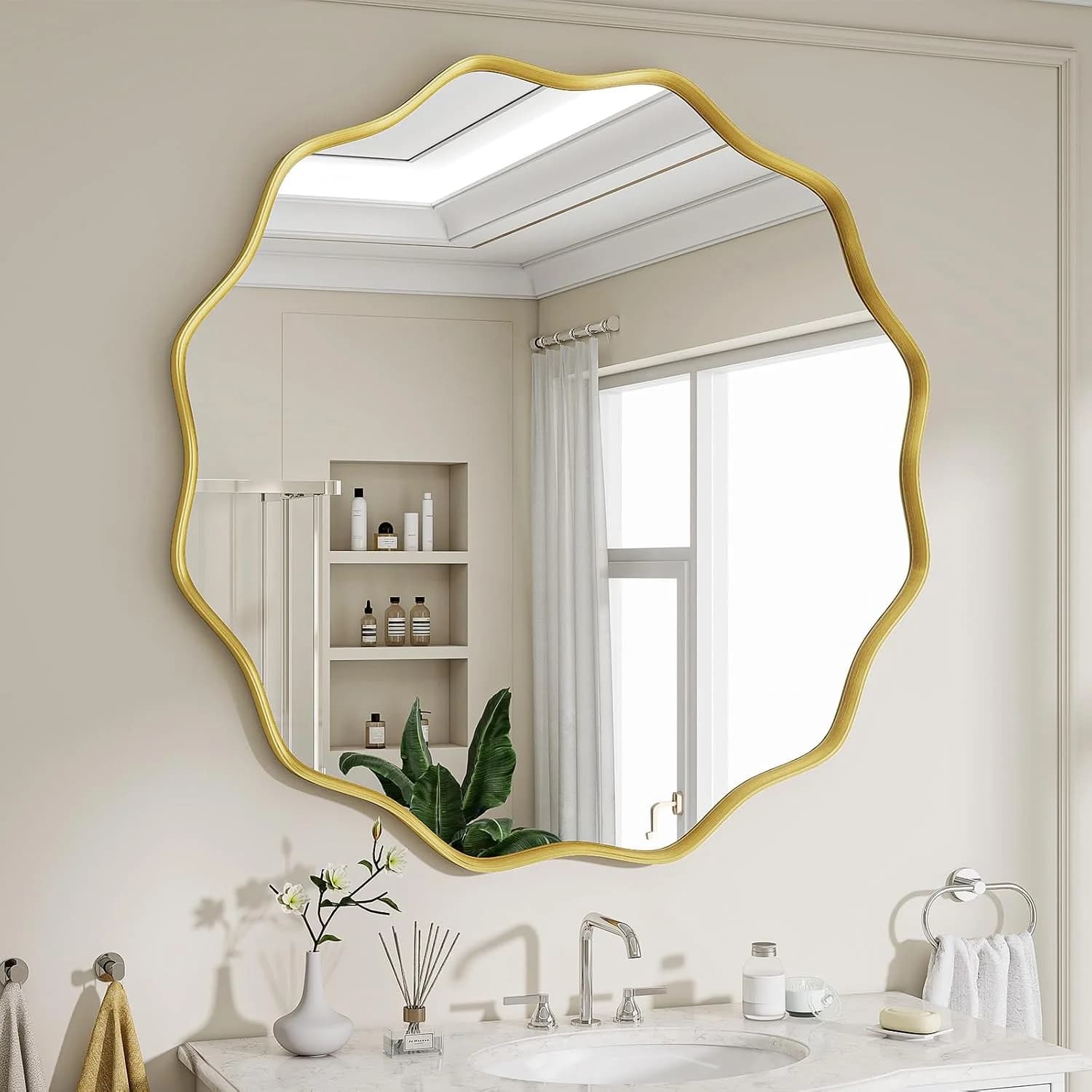 Wavy Round Mirror, 30" Scalloped Metal Frame Gold Circle Mirror