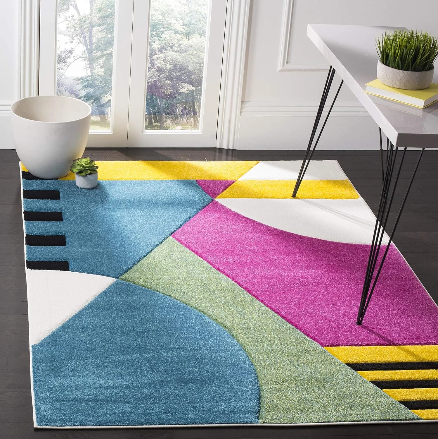SAFAVIEH Hollywood Collection Accent Rug - 4' x 6', Peacock Blue & Fuchsia, Mid-Century Modern Design, Non-Shedding & Ea
