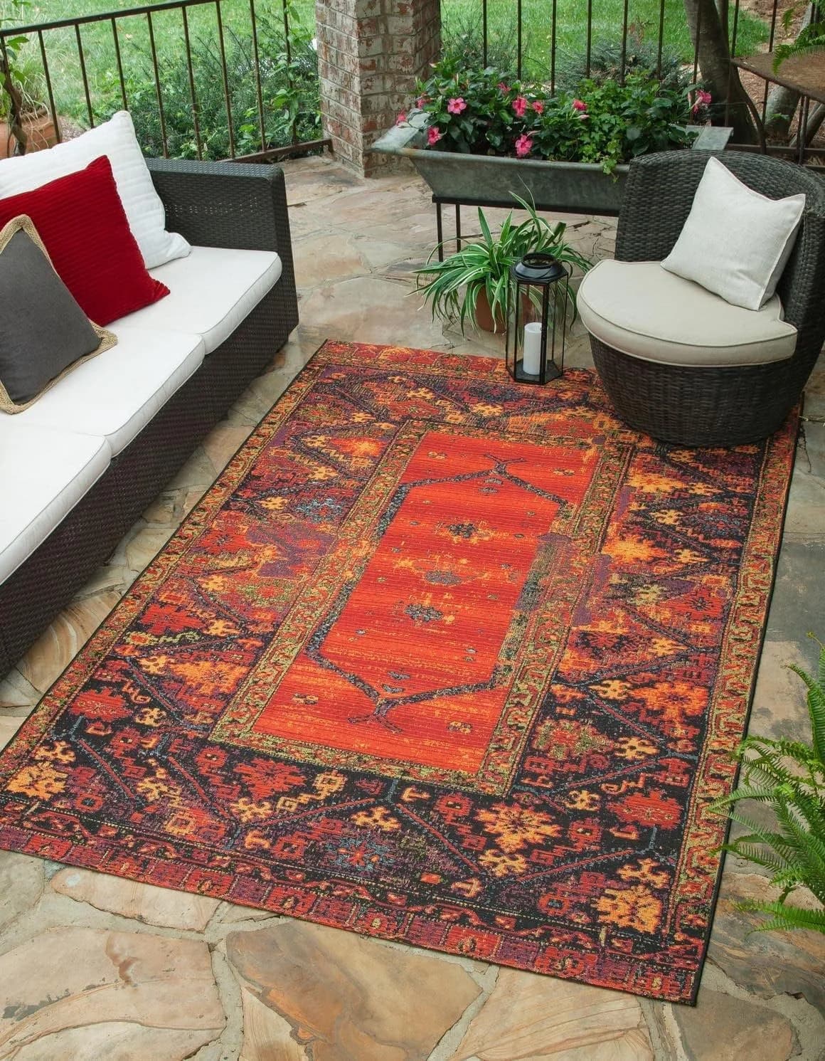 Unique Loom Outdoor Tribal Collection Area Rug - Quepos (4' 1" x 6' 1" Rectangle, Multi/ Black)