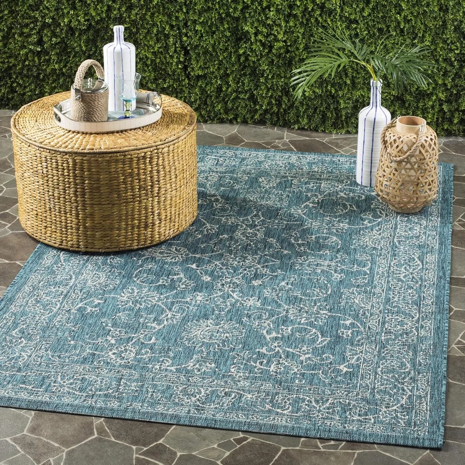 Safavieh Courtyard Collection CY8680 Indoor/ Outdoor Non-Shedding Stain Resistant Patio Backyard Area Rug, 4' x 5'7", Tu