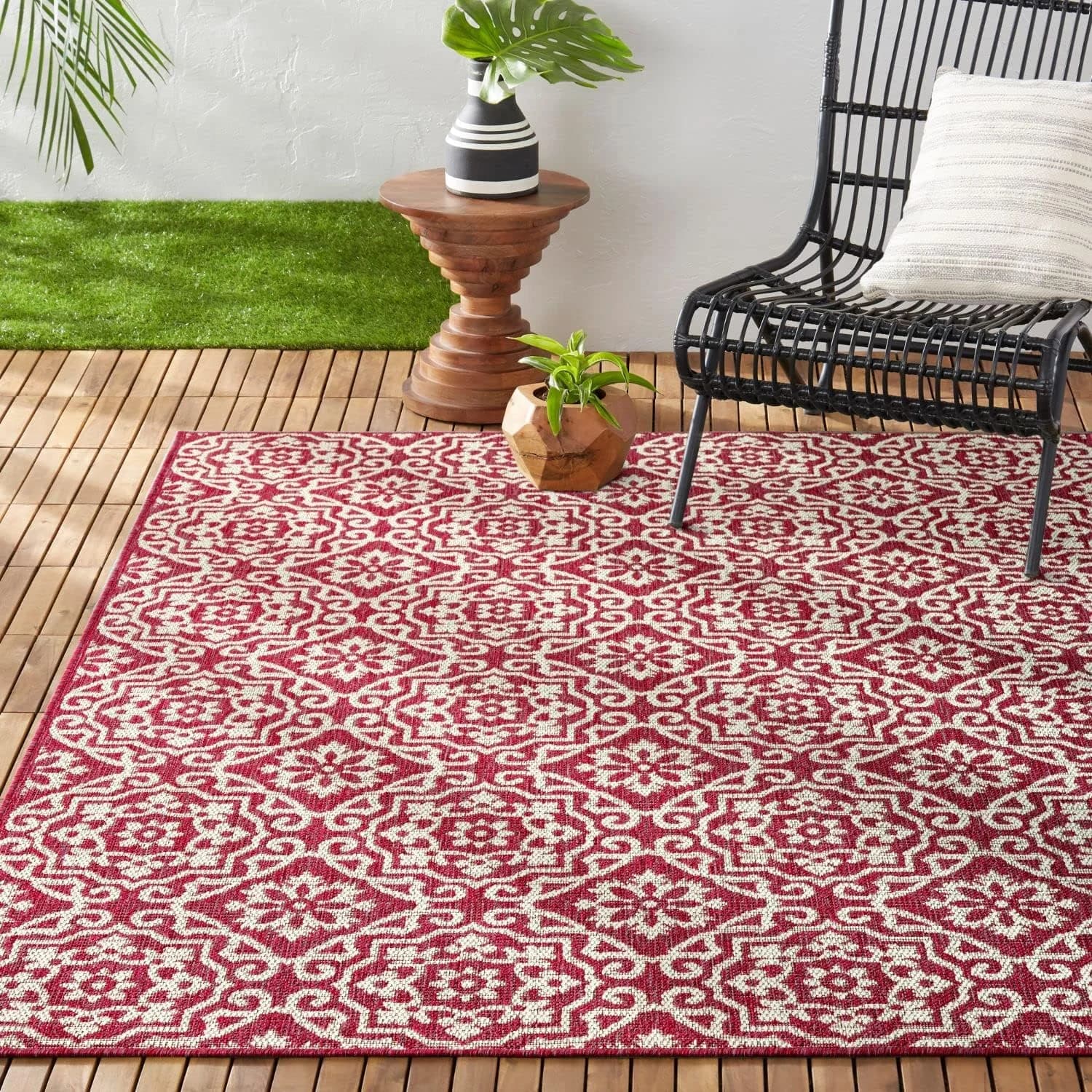Nicole Miller New York Patio Country Danica Transitional Geometric Indoor/Outdoor Area Rug, Pink/Ivory , 5'2"x7'2"